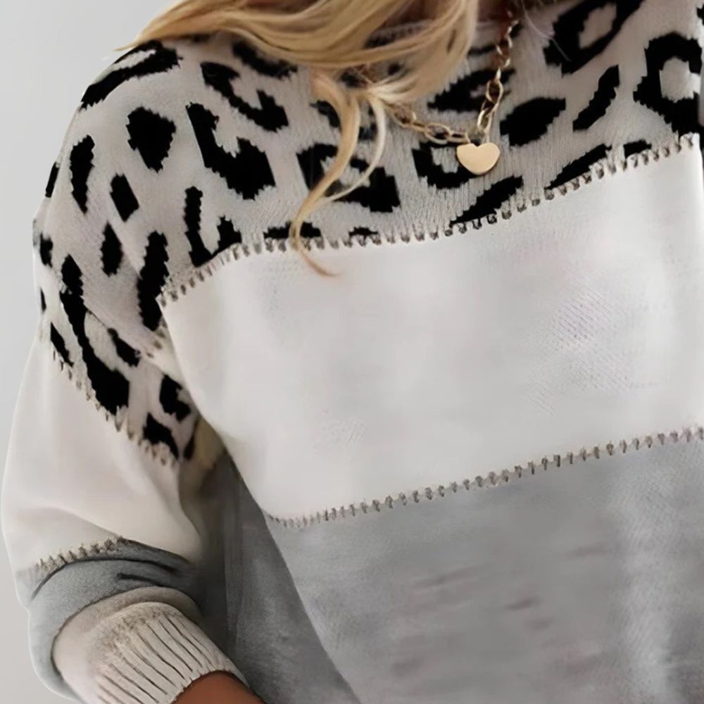 Laura - Casual Sweater with Leopard Design