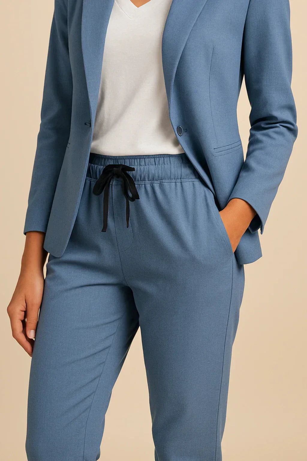 CAELINA – ELEGANT WOMEN'S SUIT