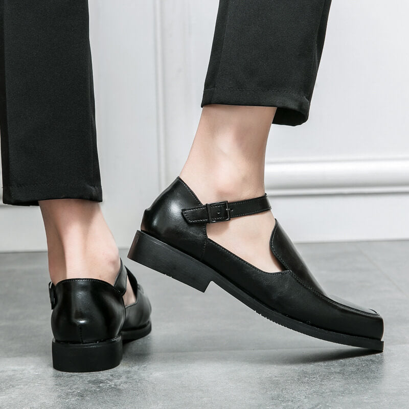 Oliver - Black Sandals