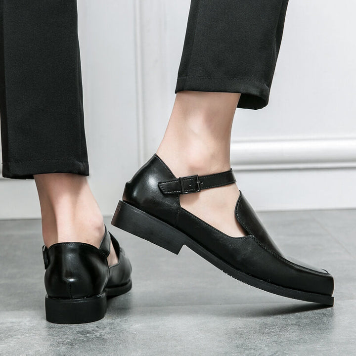 Oliver - Black Sandals