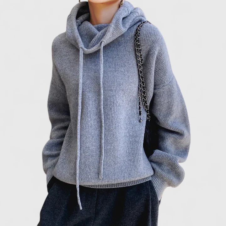CYRENE – COMFORTABLE HOODIE