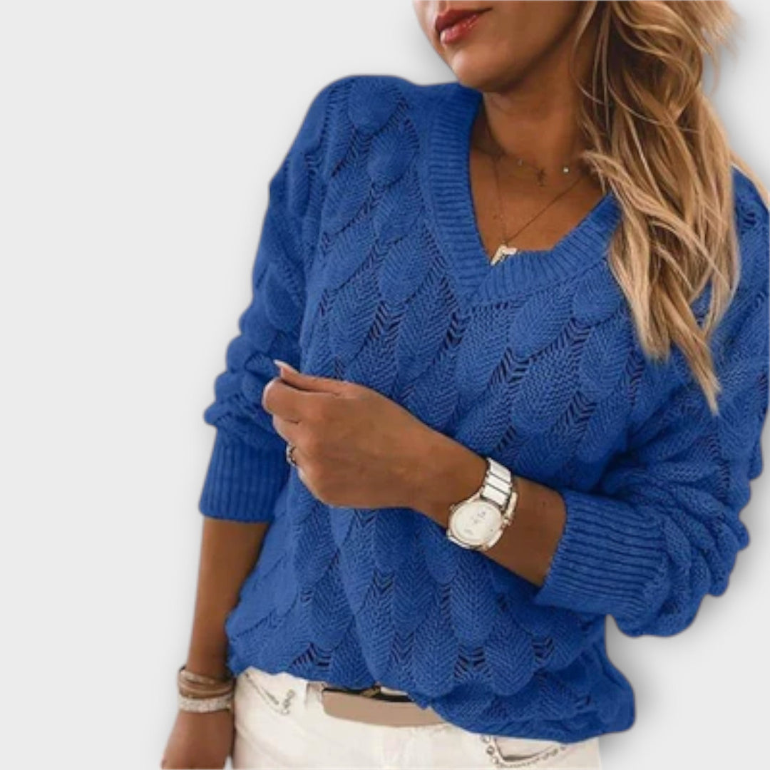 ISELYNDRA – PULLOVER WITH V-NECK