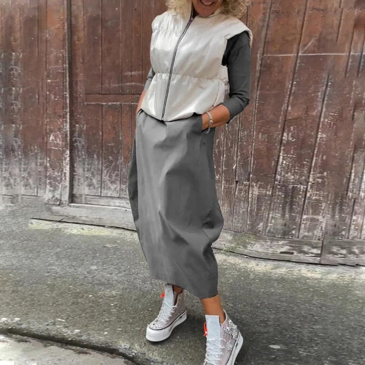 Elizabeth - Timeless Dress with Practical Sophistication