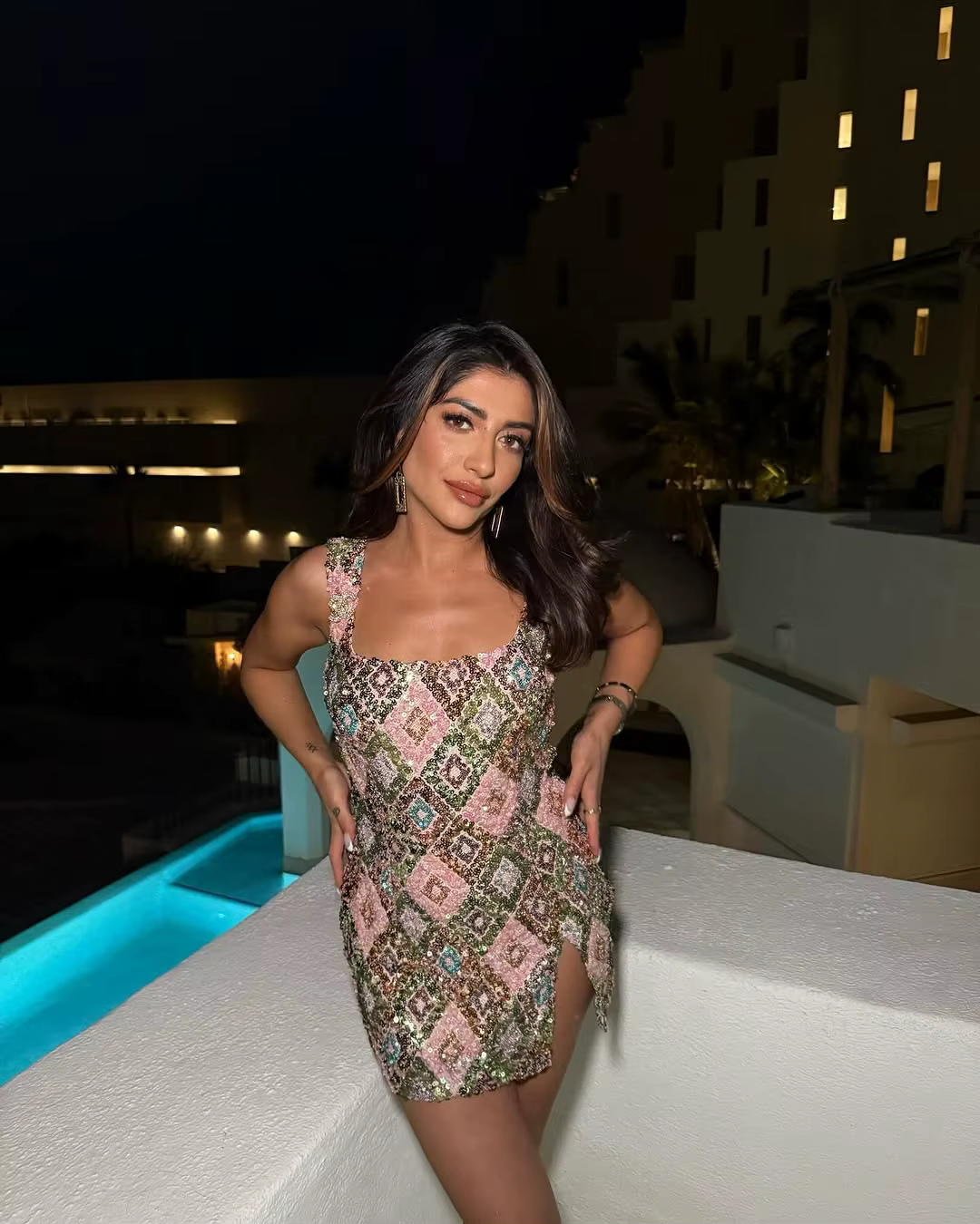 Mariska - Sleeveless Sequin Dress