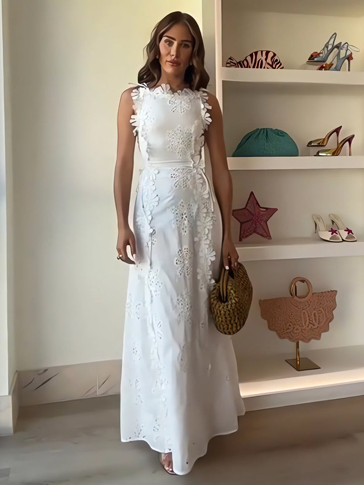 ALVERIA – LACE FLORAL TIE-STRAP MAXI DRESS