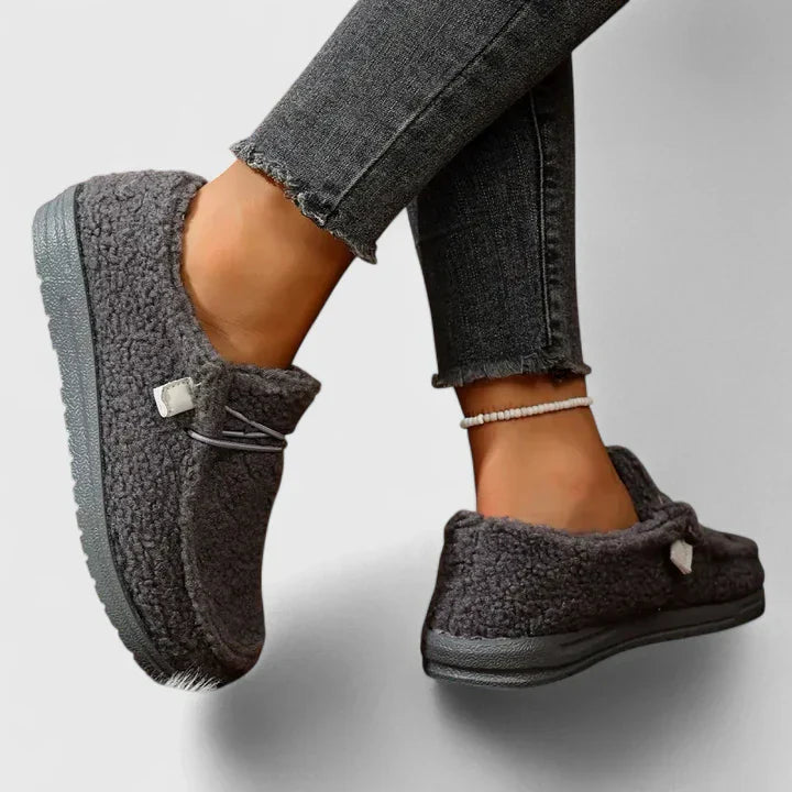 NIA – ORTHOPEDIC LOAFERS WITH EFFORTLESS STYLE & SUPPORT