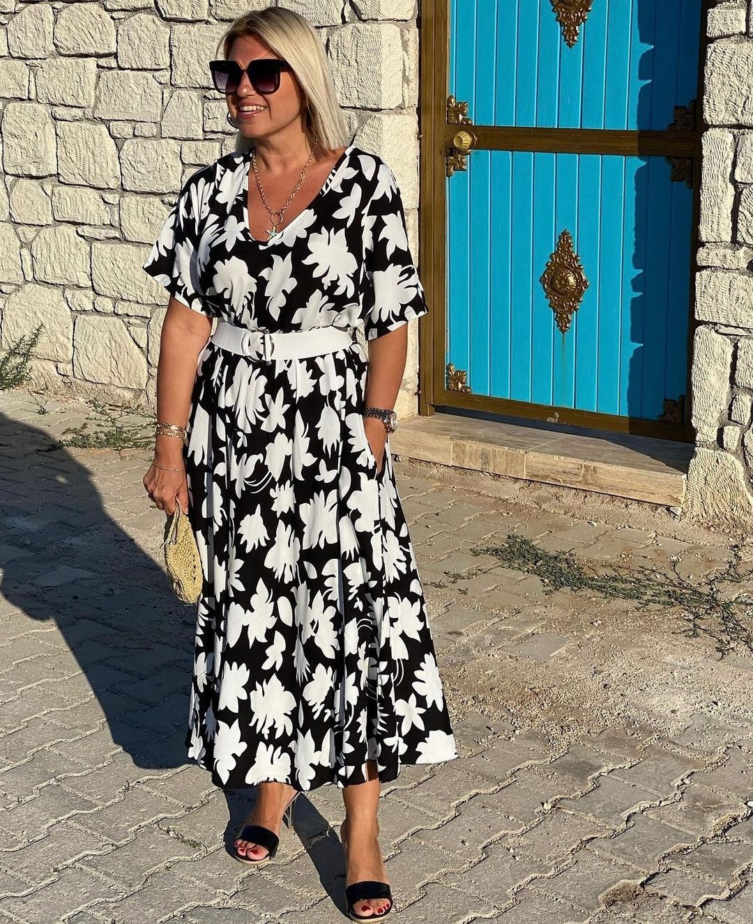 ROMARA – ELEGANT DRESS WITH TUMMY COVERAGE