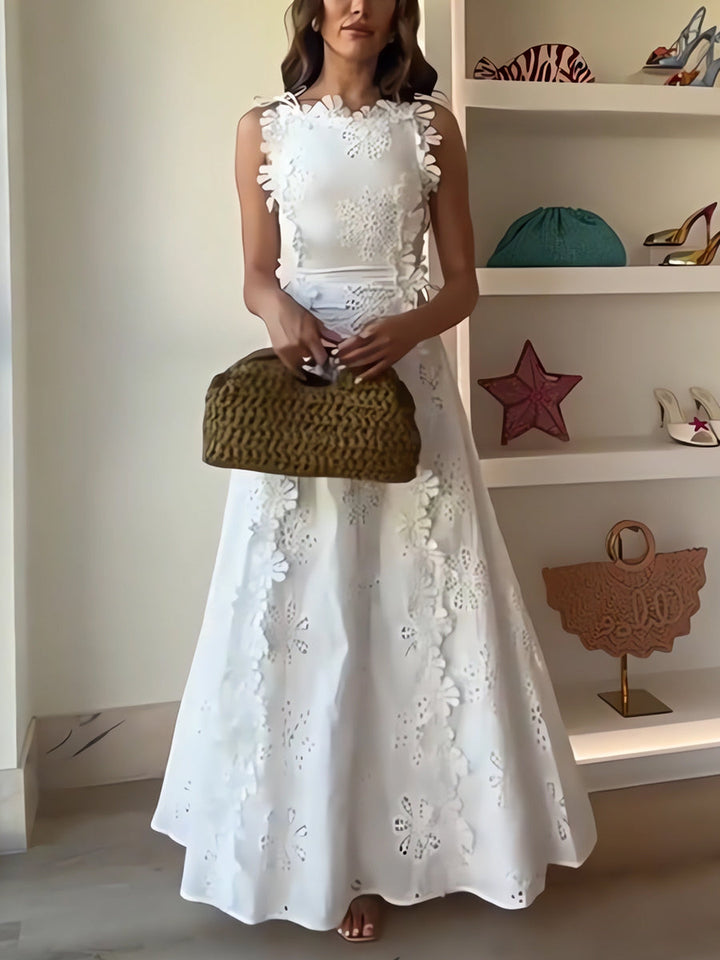 ALVERIA – LACE FLORAL TIE-STRAP MAXI DRESS