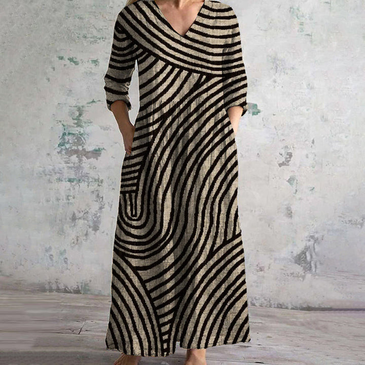 EVERA – VINTAGE STRIPED DRESS