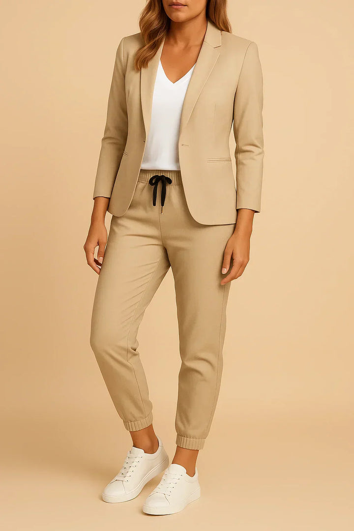 CAELINA – ELEGANT WOMEN'S SUIT
