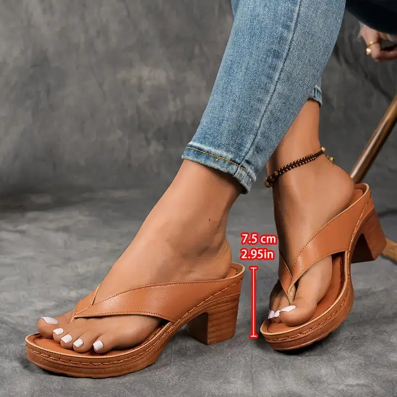 SERENELLE – ULTRA COMFORTABLE SANDALS WITH A CHUNKY HEEL