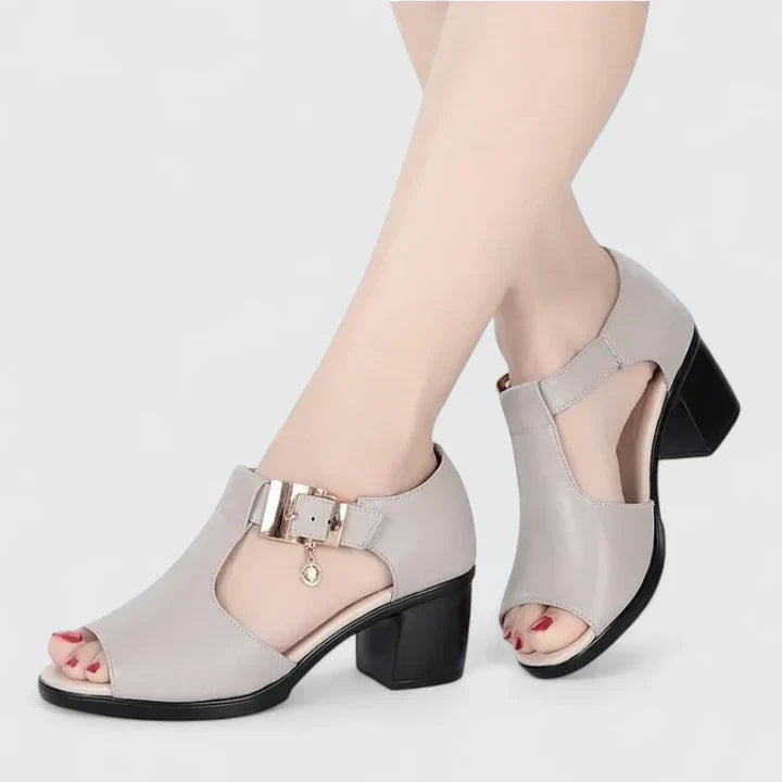 ALAYNA – ELEGANT SANDALS WITH TIMELESS DESIGN