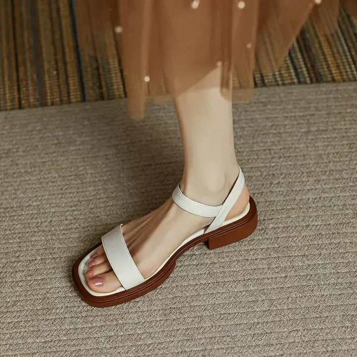 YLINA – ELEGANT LEATHER SANDALS