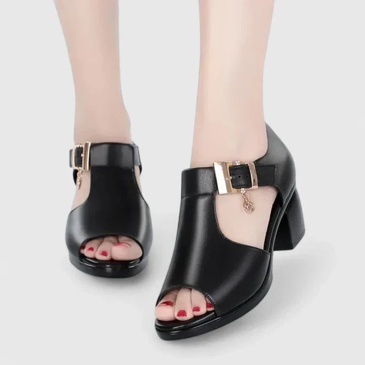 ALAYNA – ELEGANT SANDALS WITH TIMELESS DESIGN