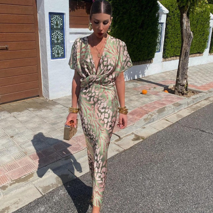 Lynor - Elegant Silk-Feel Dress