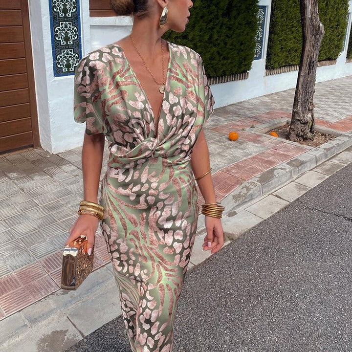 Lynor - Elegant Silk-Feel Dress