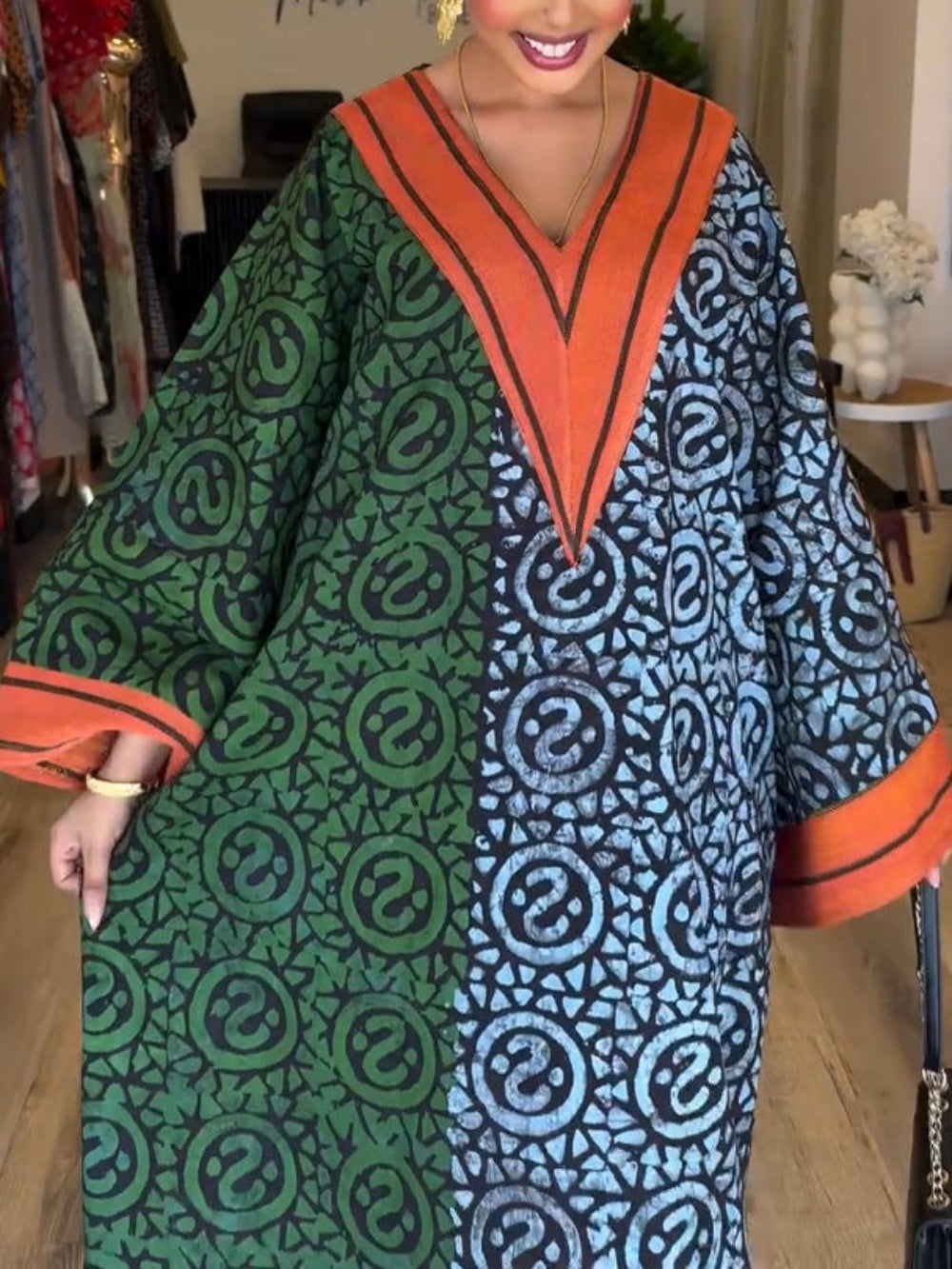 RENATA – CHIC COLOR PANEL DRESS