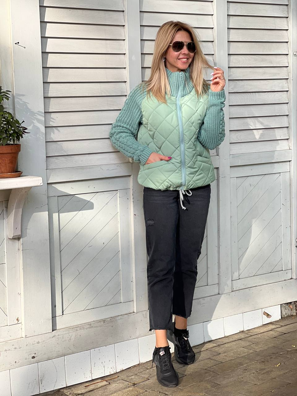 BROOKE – COZY QUILTED KNIT-SLEEVE JACKET